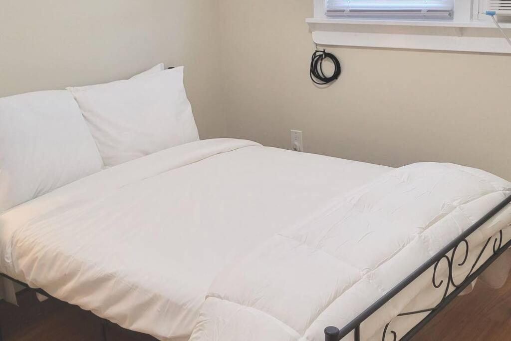 2 Ptivet Bedroom,1 Bathroom,kitchen,self Check In,free Parking Nova York